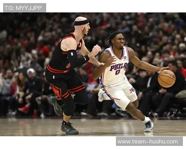 德拉蒙德底角三分出手提前庆祝却意外打铁引发全场哄笑